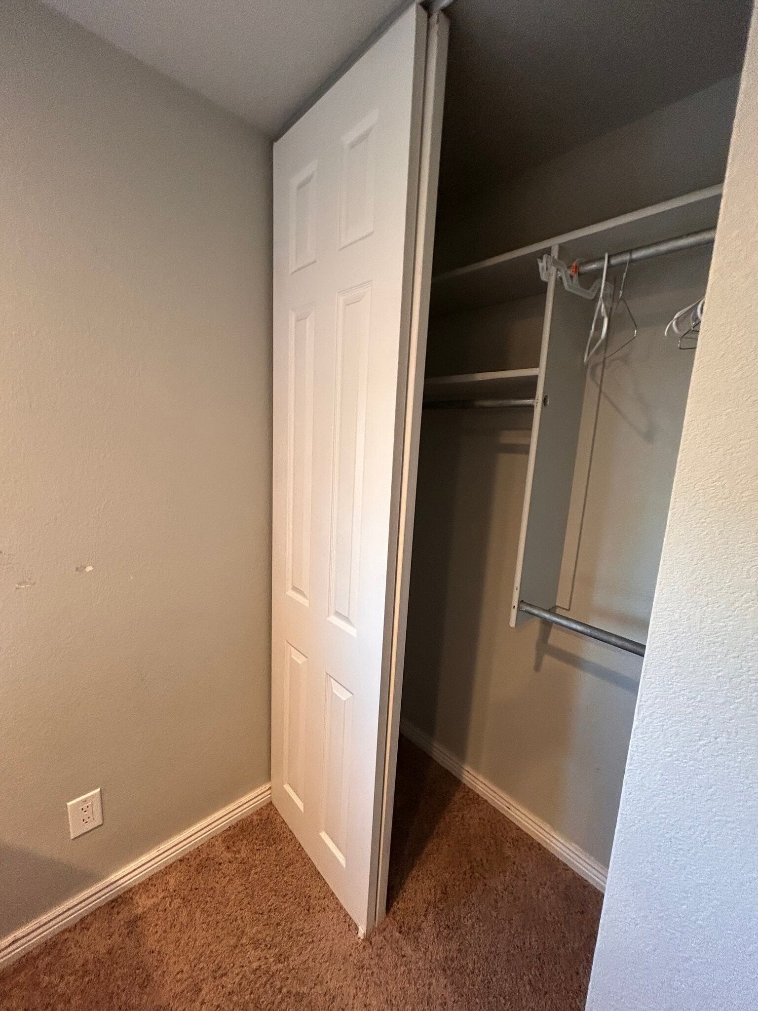 Building Photo - 3108 Moonbeam Cir S