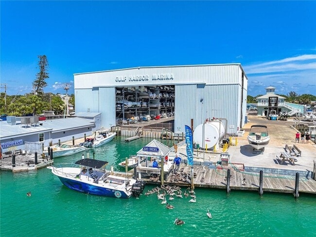 Building Photo - 210 Albee Rd W