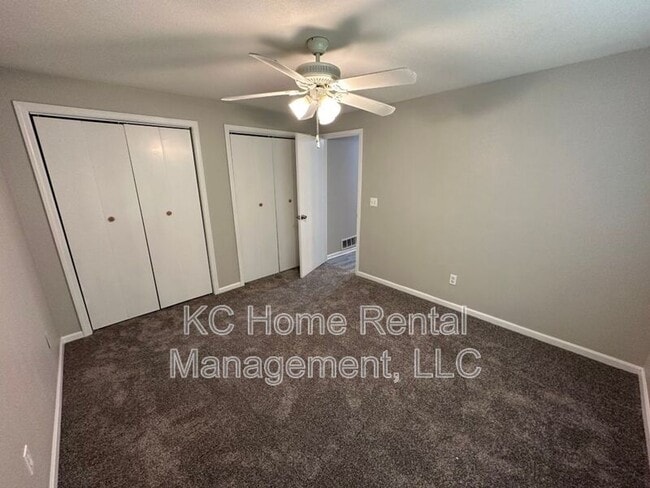Building Photo - 8201 Woodson Dr