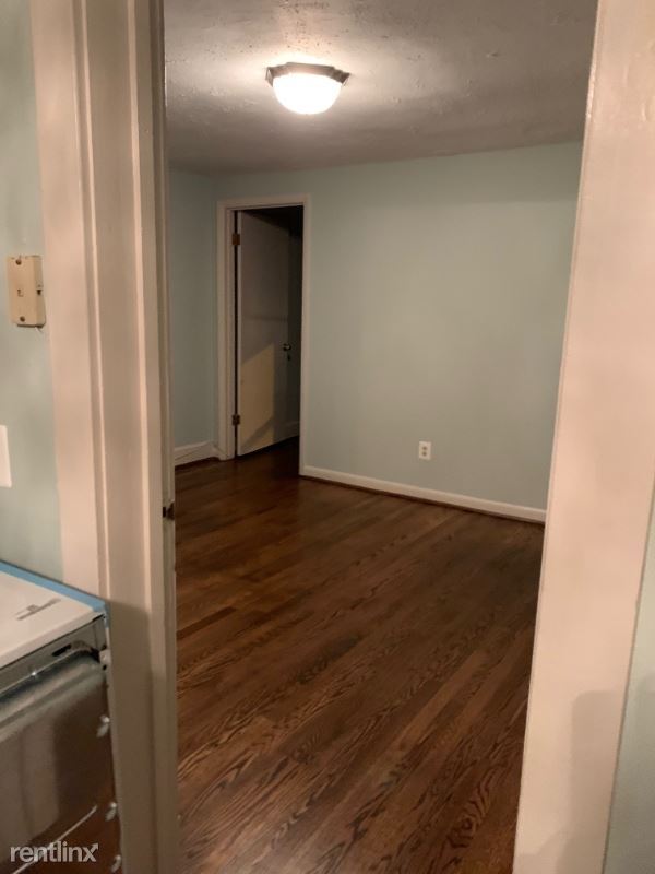 Building Photo - 206 Loudoun St SW