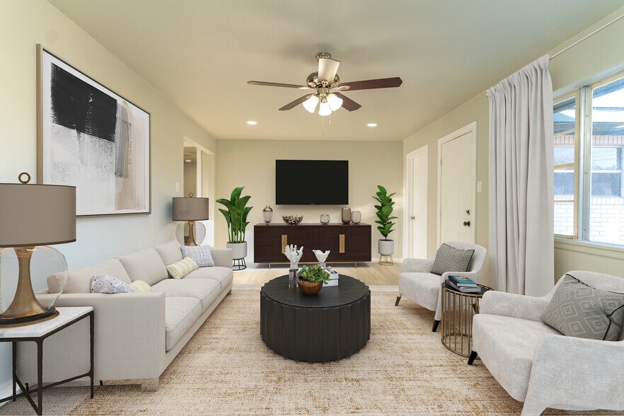 Virtual Staging_Main_LivingRoom1 - 1416 Tulip Ln