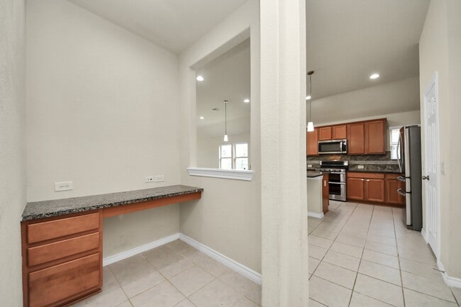 Building Photo - 6723 Widdenbrook Trace
