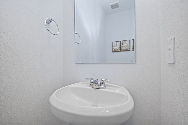 Building Photo - 10206 Penryn Frst Trl