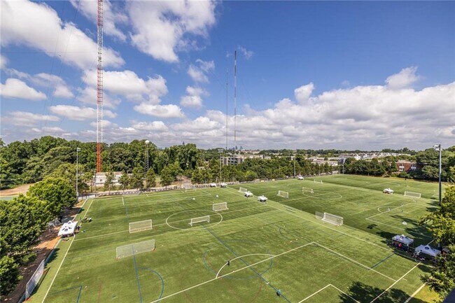 Building Photo - 112 Rogers St NE