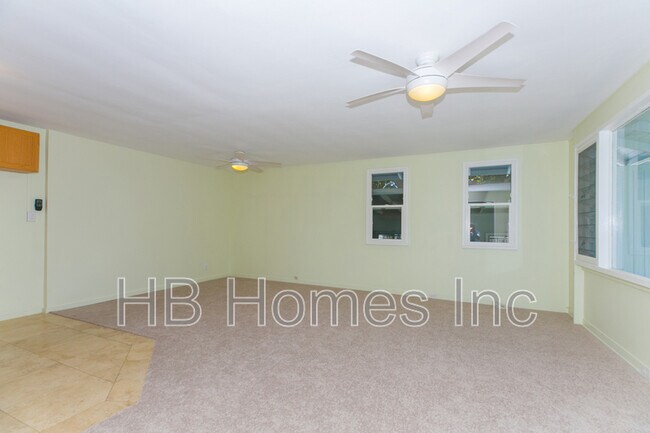 Building Photo - 828 Oneawa St