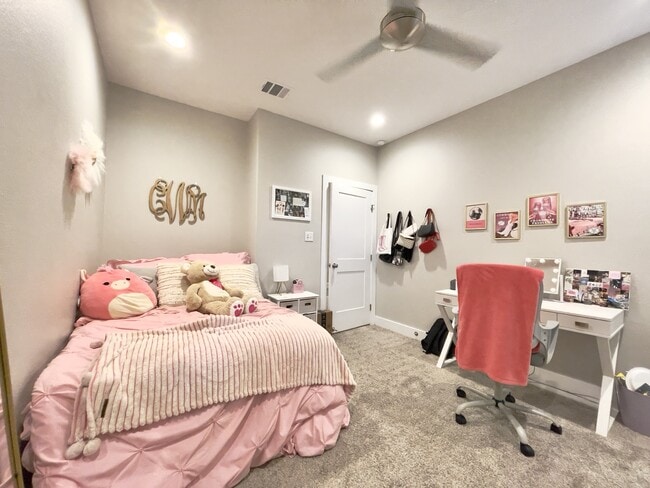 Building Photo - 308 Poplar St