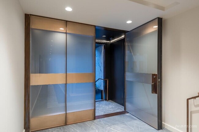 Building Photo - 17 Guy Pl