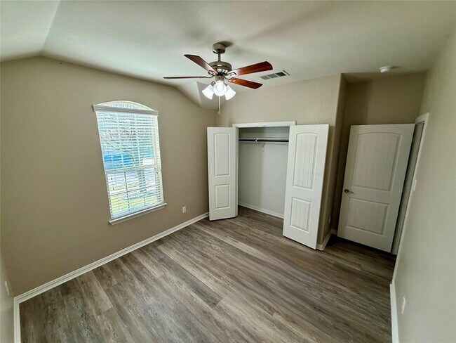 Building Photo - 4512 Chestnut Meadows Bend