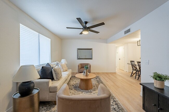 Building Photo - 2nd floor unit with all the upgrades!