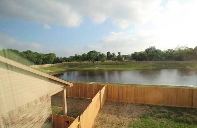 Building Photo - 3010 Orchid Ranch Dr