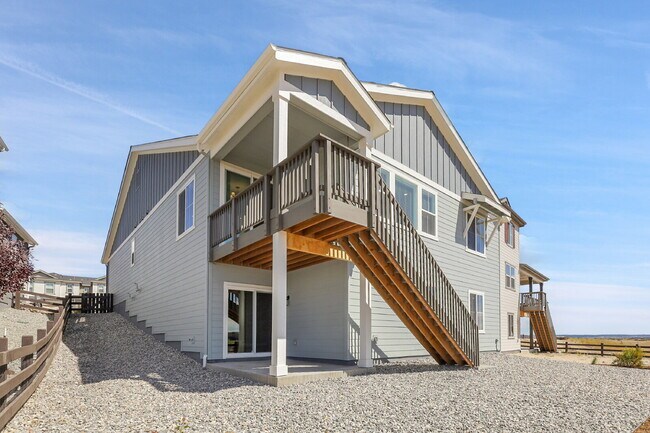 Building Photo - $3,250.00, 3 bed, 2.5-bath located in Cast...