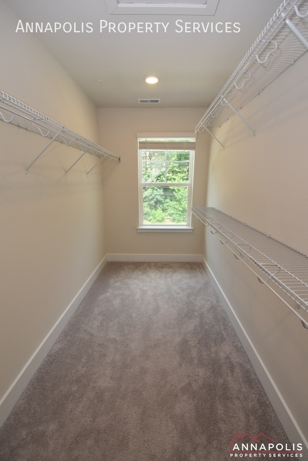 Building Photo - 773 A Annapolis Neck Road-