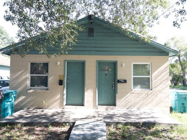 Primary Photo - 901 W Anderson St
