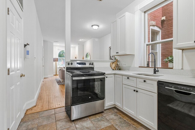 Building Photo - 1443 East Capital St SE