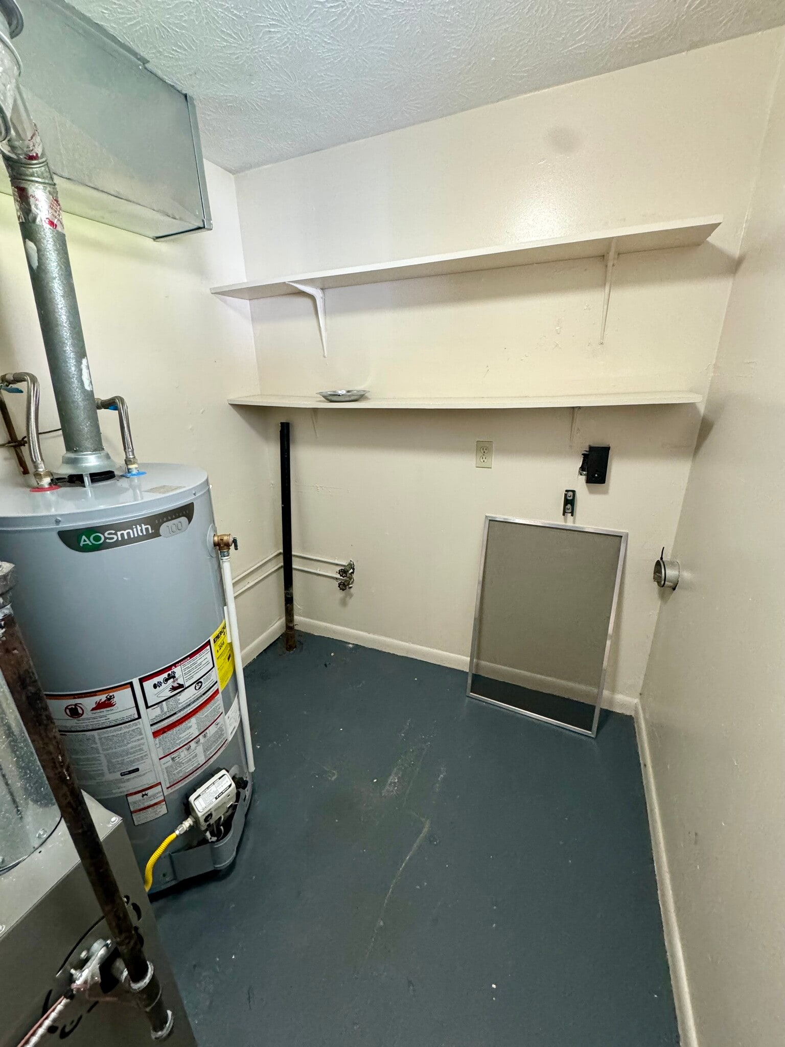 Building Photo - 7417 Rob St NW