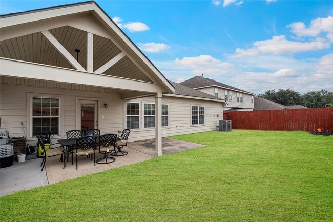 Building Photo - 16711 Canyon Whisper Dr