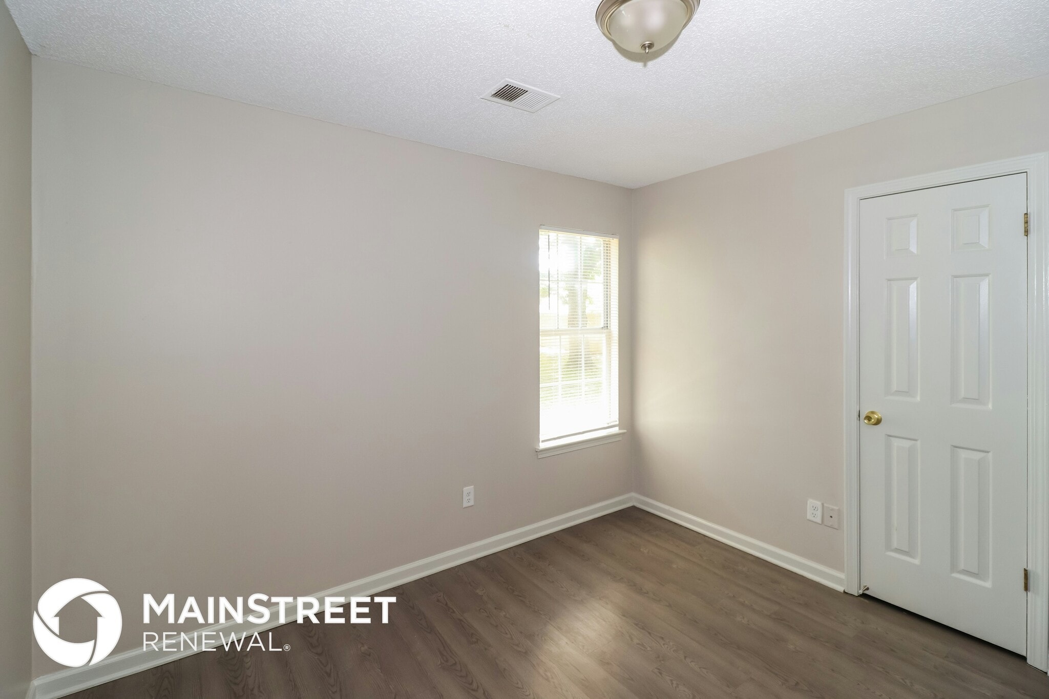 Building Photo - 6034 Cottage Hill Dr