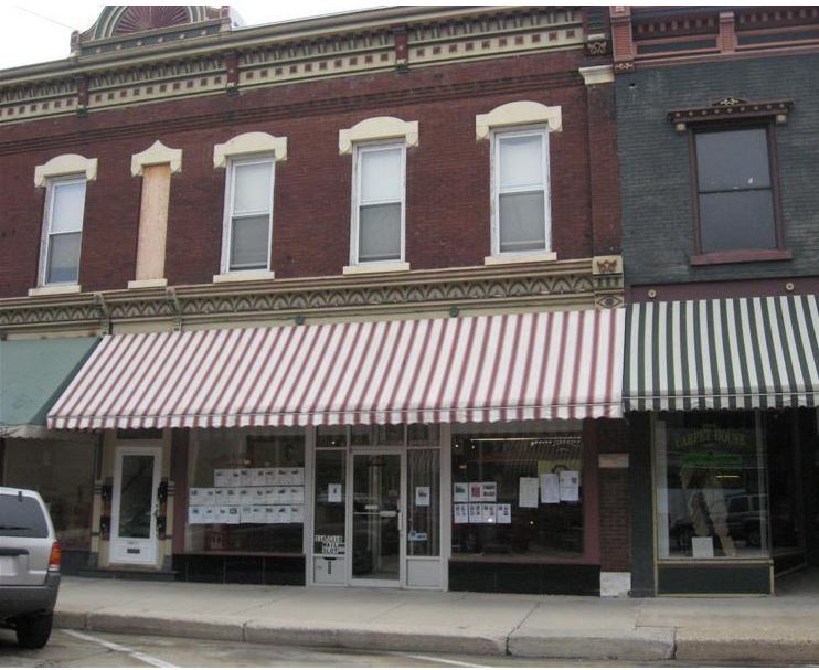 Building Photo - 118 E Main St