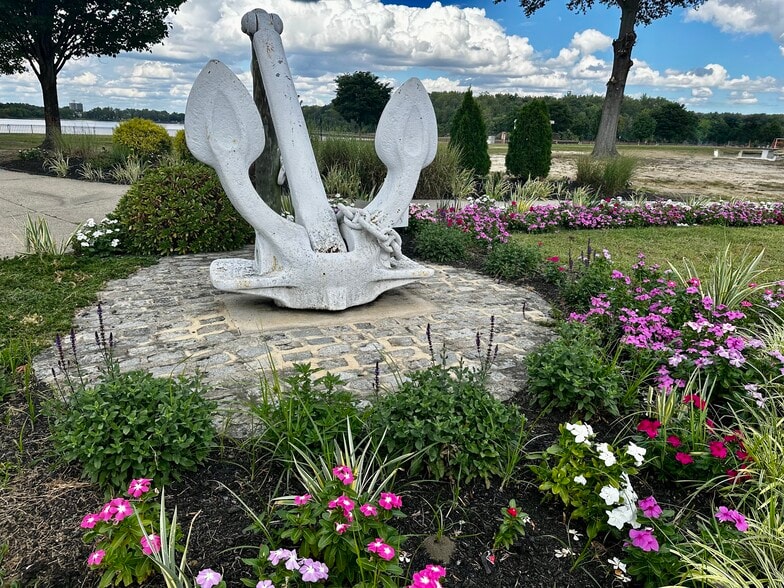 Just 5 minutes away, a scenic riverfront promenade offers the perfect setting for jogging, relaxing, - 328 High St