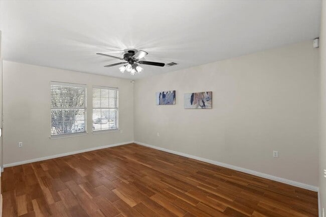 Building Photo - 6001 Perlita Dr