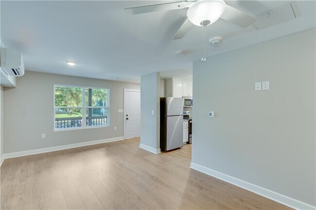 Building Photo - 710 Jesse Jewell Pkwy SE