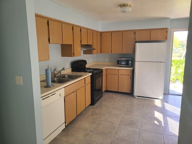 Building Photo - 1224 Moselle Ave