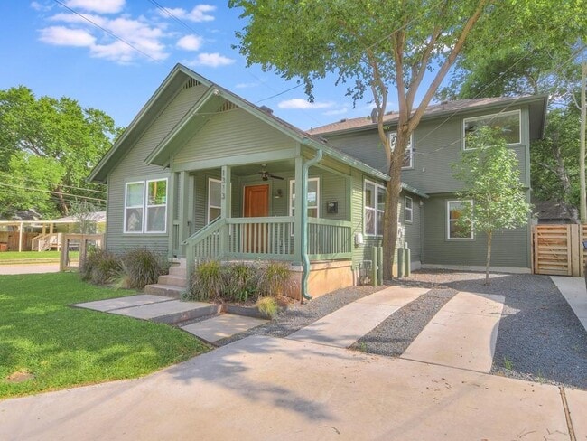 Building Photo - 1313 Garden St