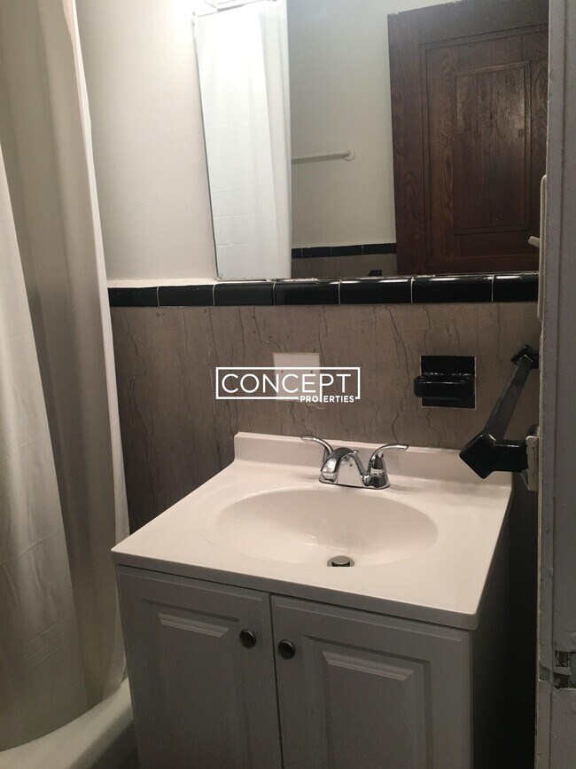 Building Photo - 91 Westland Ave