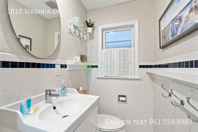 Building Photo - 1010 Virginia Dr