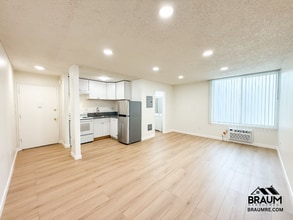 Building Photo - 5611 Fulcher Ave