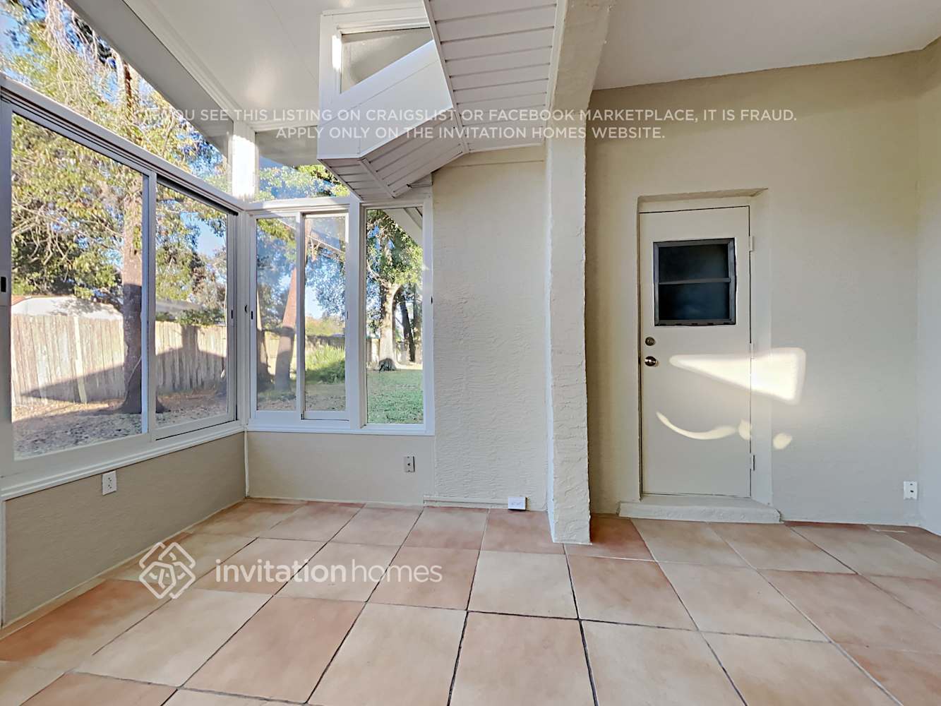 Building Photo - 3169 Floral Way E