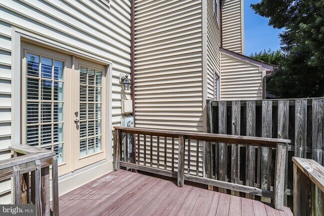 Building Photo - 14508 Four Chimney Dr