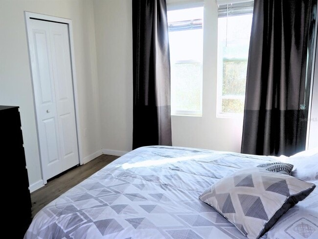 Building Photo - 9114 Tecumseh Dr