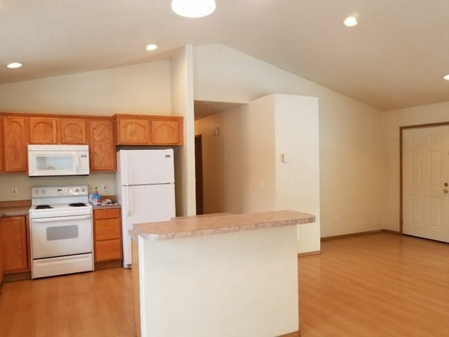 Building Photo - 105 Ben Williams Ln