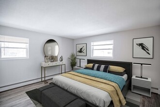 Building Photo - 205 Main St.