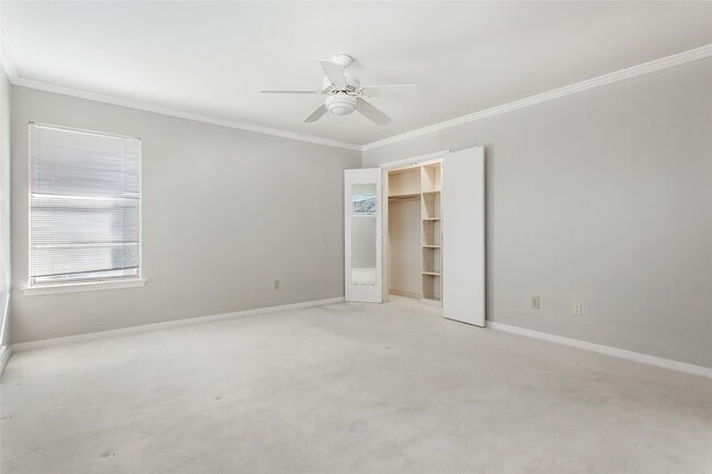 Building Photo - 6926 Colfax Dr