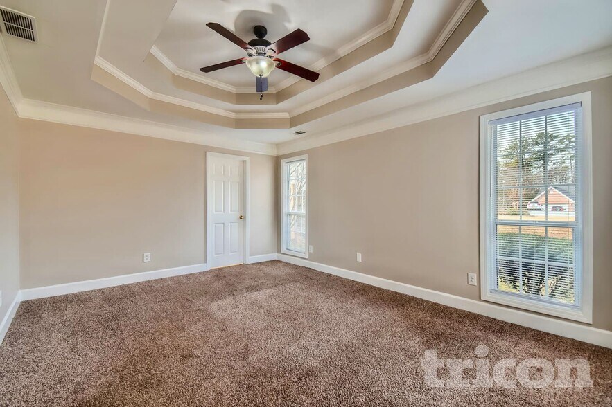 Building Photo - 65 Bermuda Cir