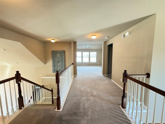 Building Photo - 9301 Castle Pines Dr