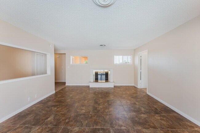 Building Photo - 2016 Embrey Ave