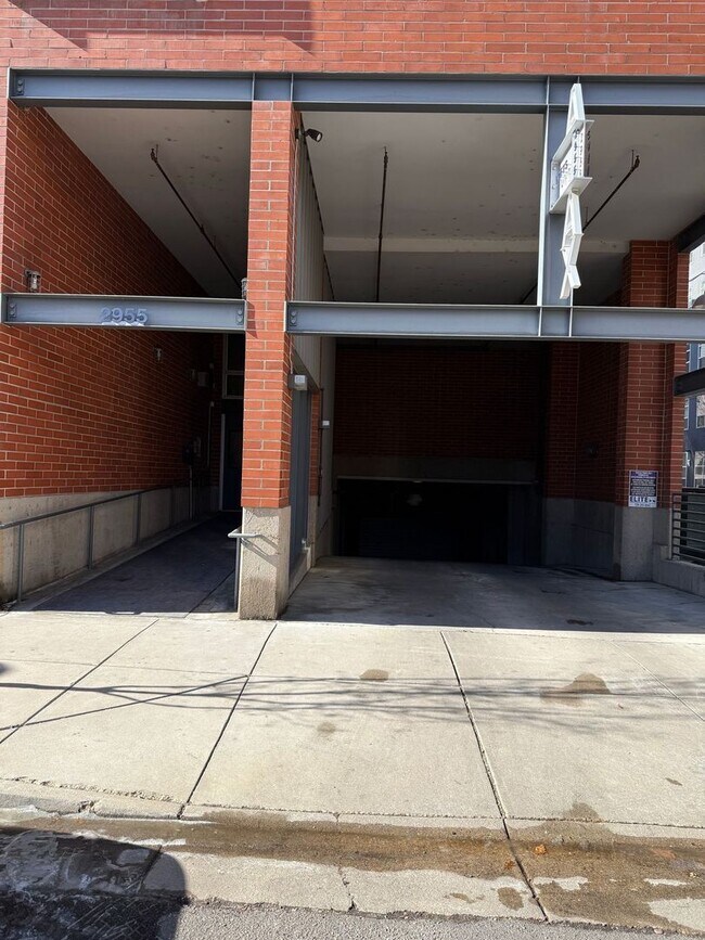 Building Photo - Full Service Executive Fully Furnished All Inclusive Architectural Penthouse Loft Downtown Denver