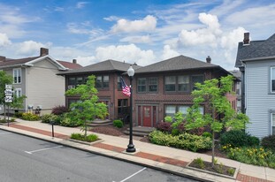 Building Photo - The Penn Quarters - The Bricks