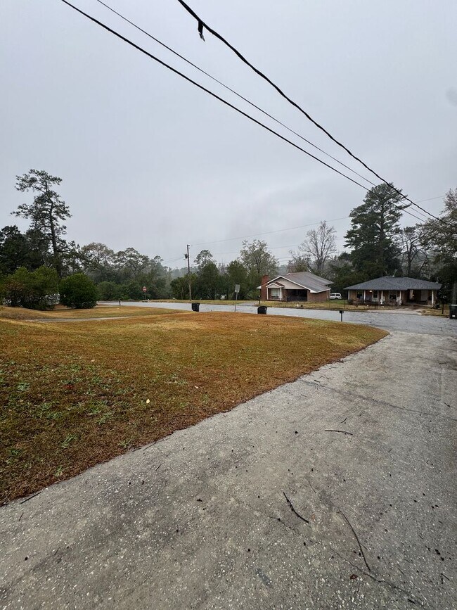 Building Photo - 2720 Hazel St