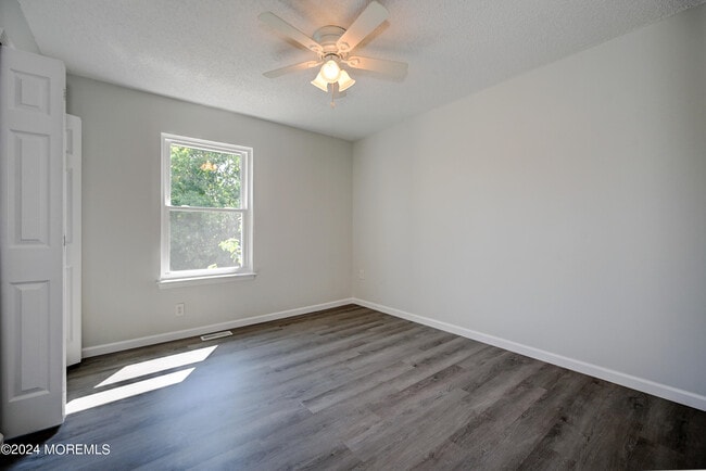 Building Photo - 44 Mariners Cove