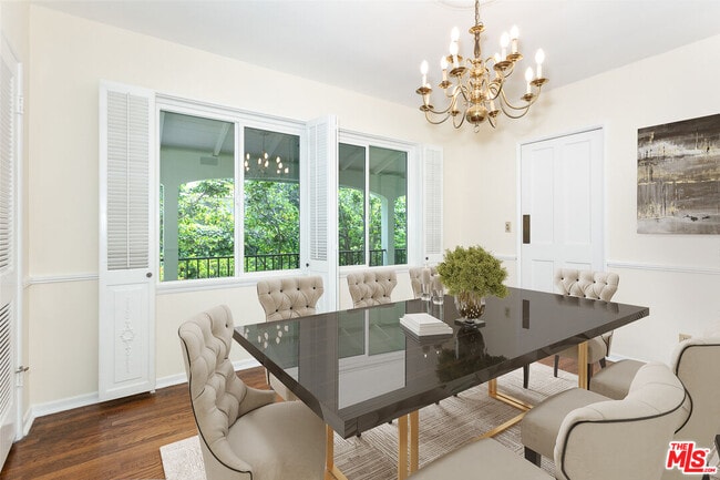 Building Photo - 1117 Roscomare Rd