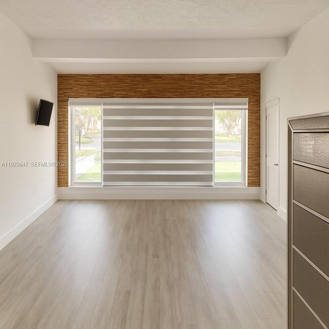 Building Photo - 9540 Martinique Dr