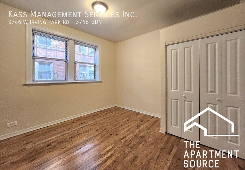 Building Photo - 3746 W Irving Park Rd