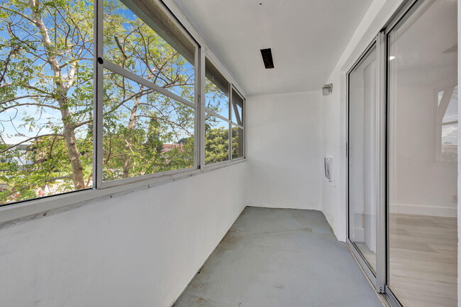 Building Photo - 110 Dorchester E