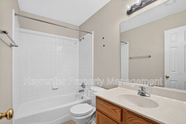 Building Photo - 6219 Black Willow Dr