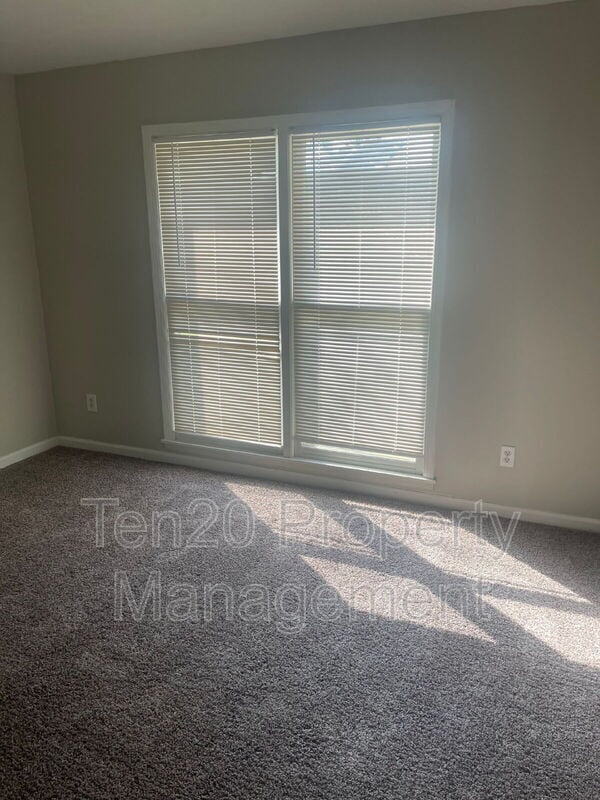 Building Photo - 3249 Jottings Dr