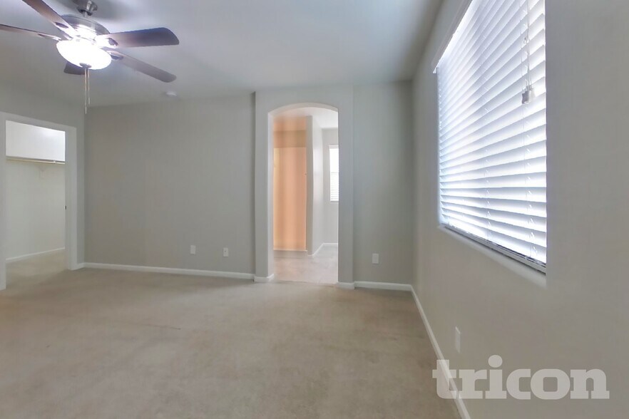 Building Photo - 12572 W Lindbergh Dr